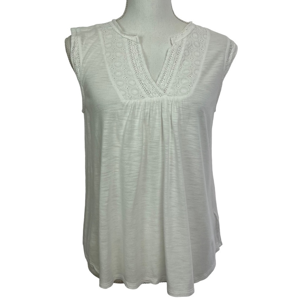 GAP Women’s Summer Pullover Top Sz Small Sleeveless Crochet V-Neckline